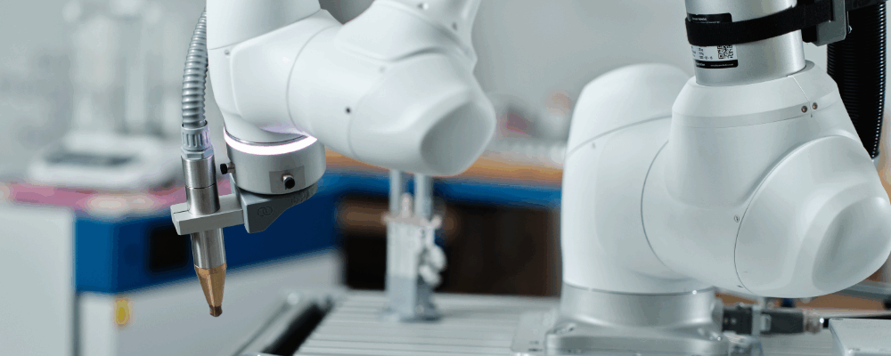 Robot plasmatura progettato da opus automazione, azienda che opera nell'automazione industriale custom