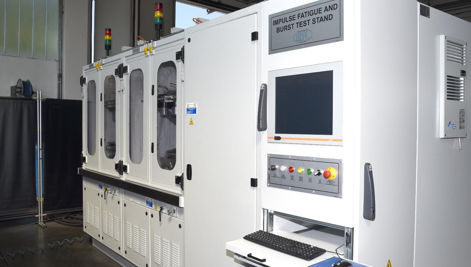 Banco di prova di caratterizzazione opus automazione per test prestazionali su componenti industriali