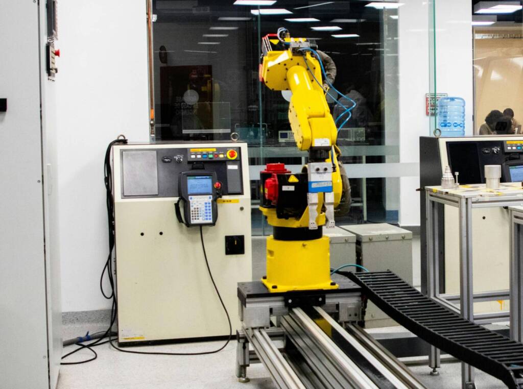 software per robotica industriale