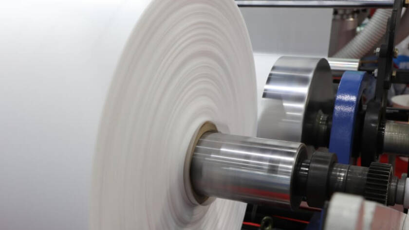 Rullo in linea di estrusione per produzione film plastico